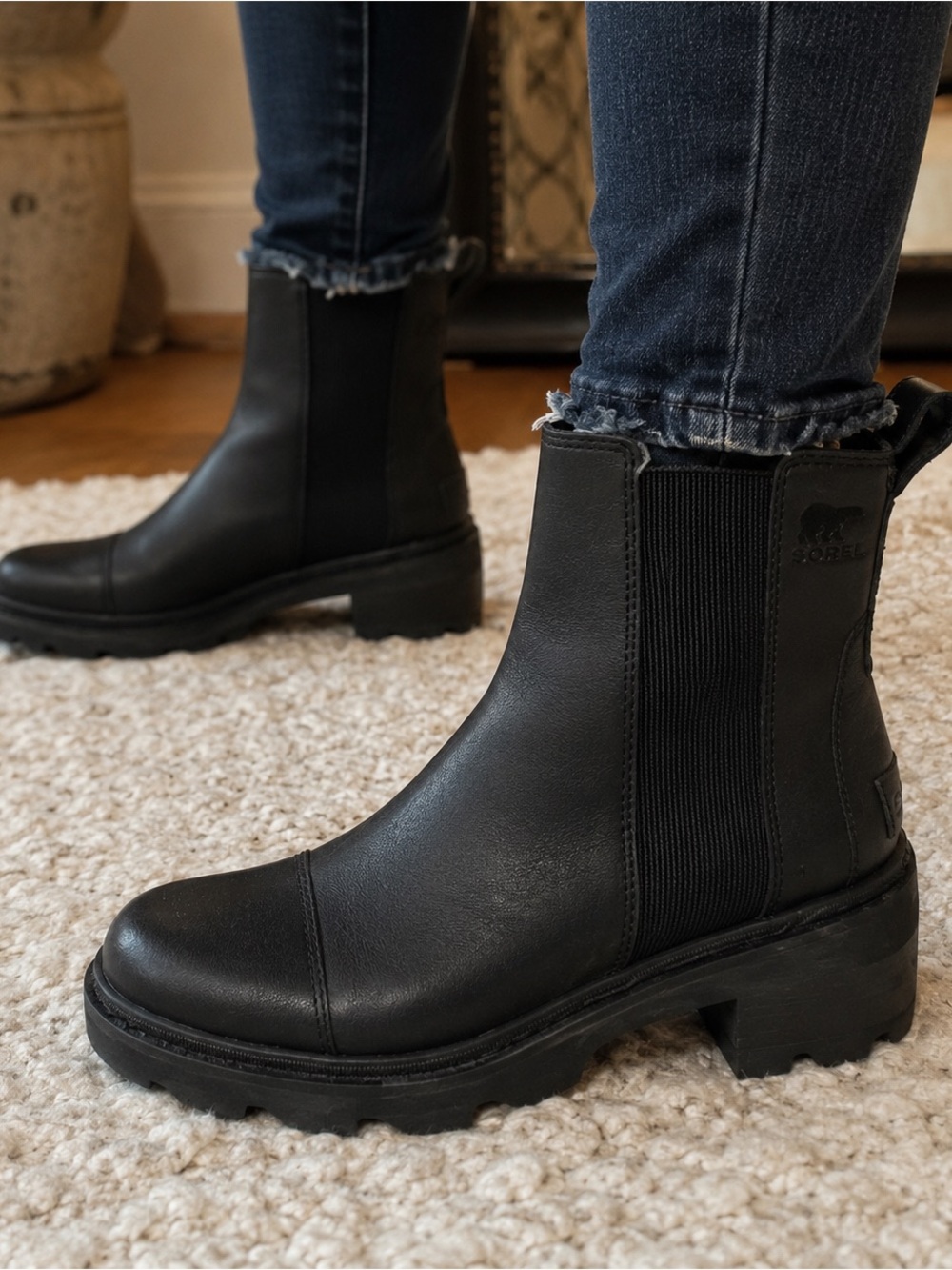Sorel Joan Now Chelsea II Black Waterproof Leather Lug Boots Women’s 9